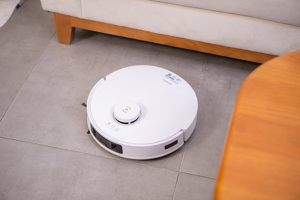 Robot hút bụi lau nhà Ecovacs Deebot T30 Pro Omni được trang bị công nghệ TruEdge™